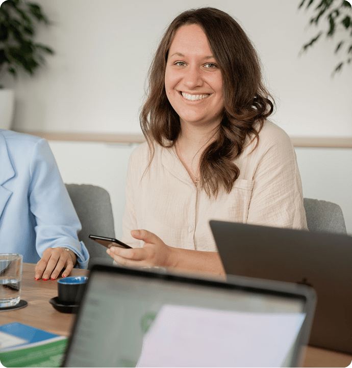 Bei Rang1 optimieren wir Webseiten technisch und inhaltlich so, dass sie bei Google besser gefunden werden.